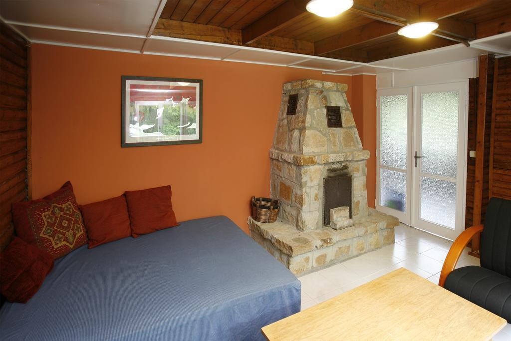 Villa Harangvirag 36 Fahaz à Kismaros Extérieur photo